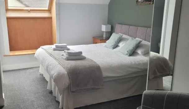 Lindisfarne Bed and Breakfast in Stromness Orkney a long-standing family-run guest house and the highest-reviewed accommodation in Stromness