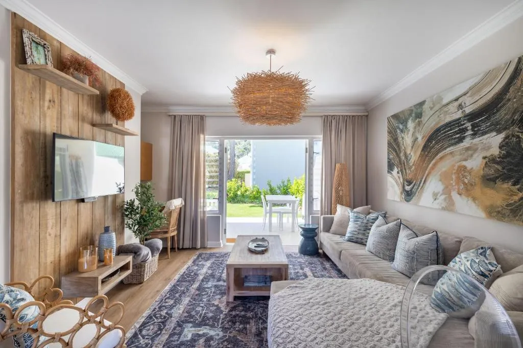 5 River Club Villas